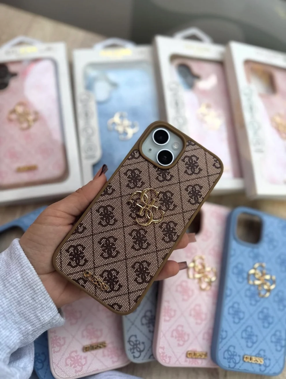 Guess Official Signature Premium Case G̶U̶E̶S̶S̶