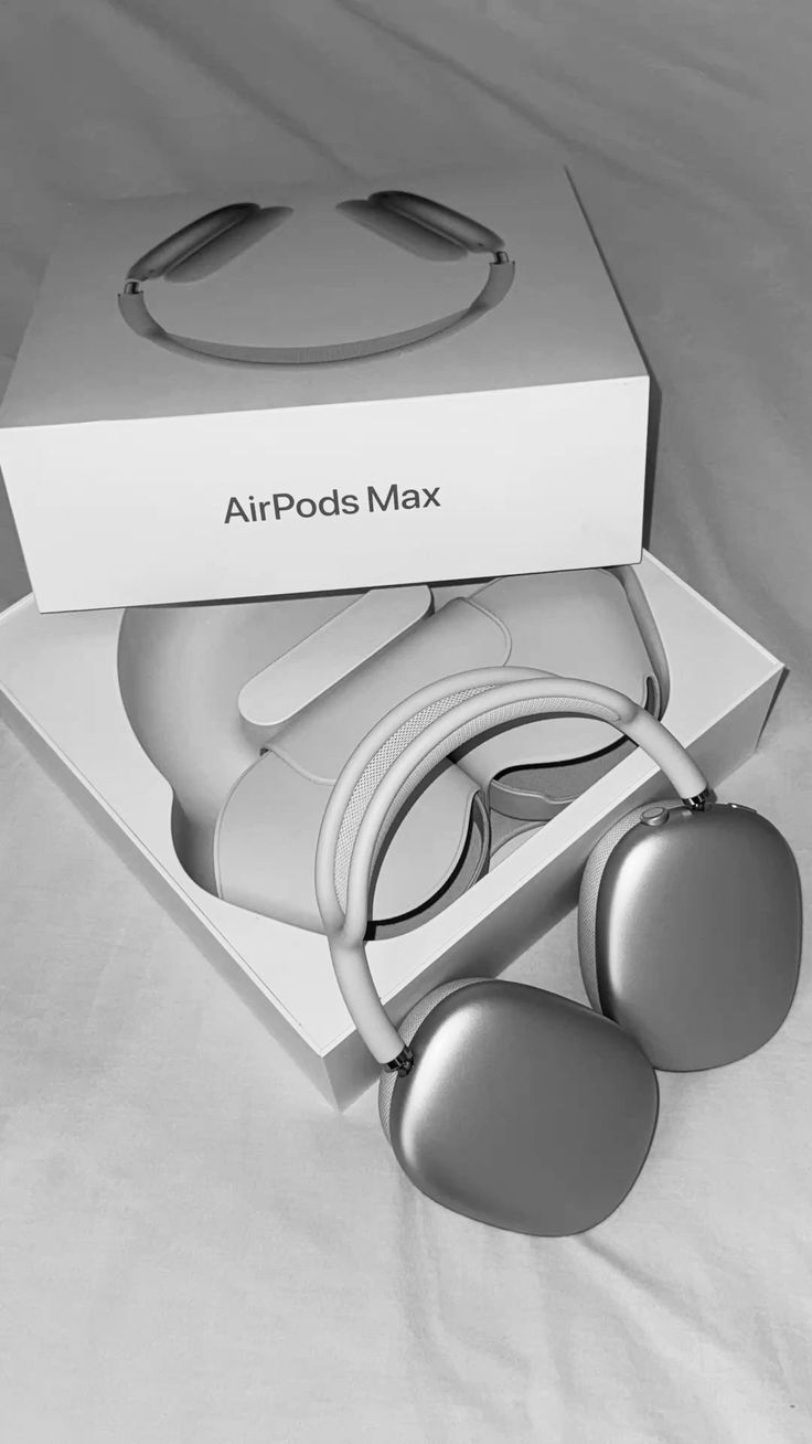 Apple AirPods Max (Next Level Audio)🎧