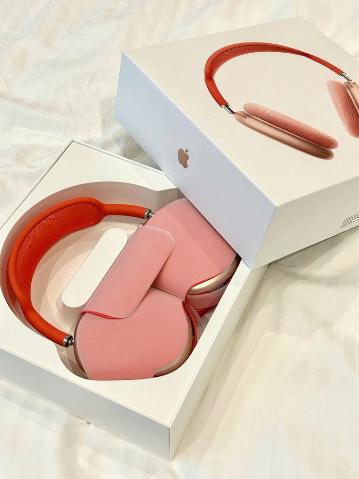Apple AirPods Max (Next Level Audio)🎧
