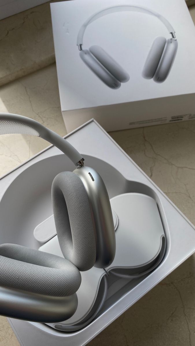 Apple AirPods Max (Next Level Audio)🎧