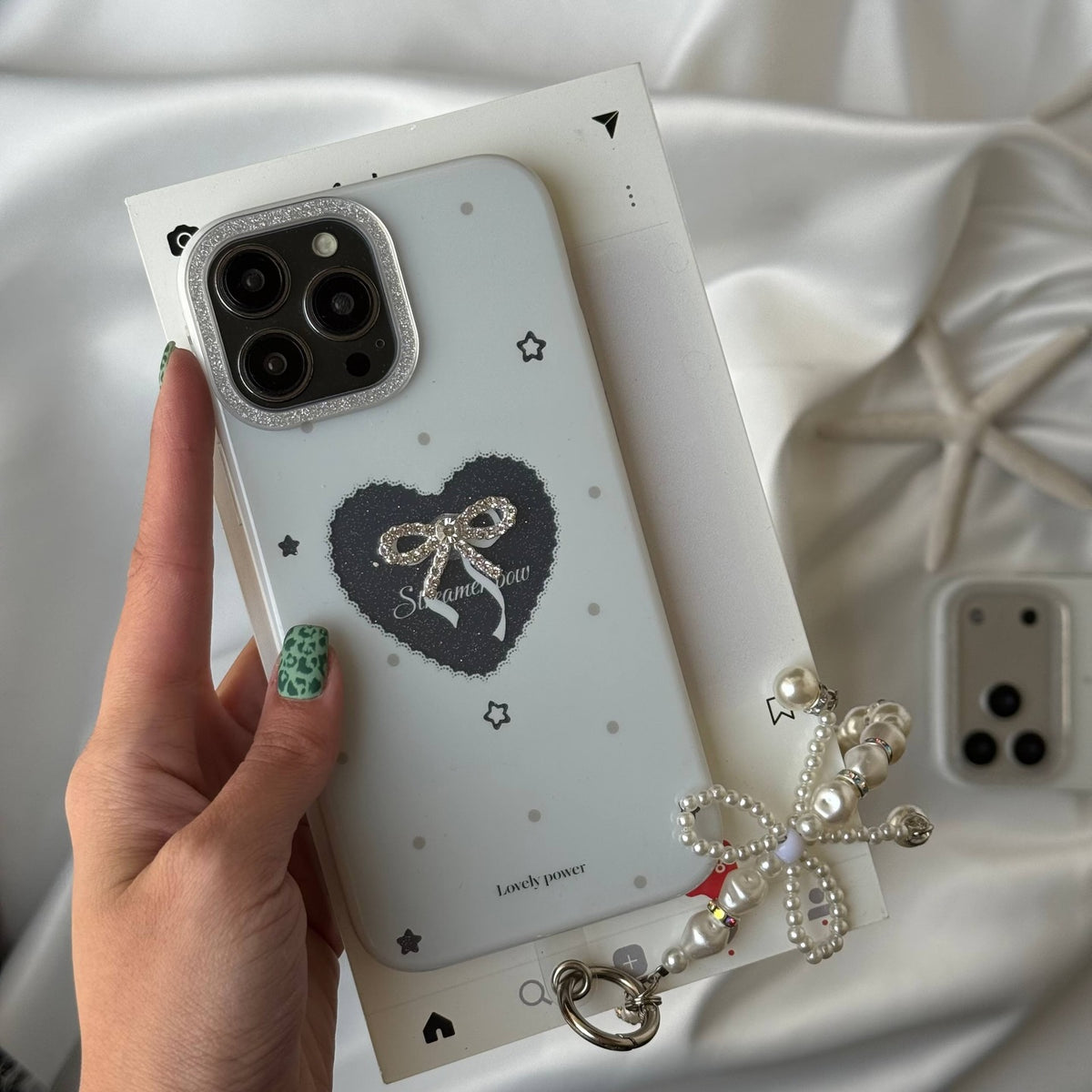 White Bow Love Heart Case🎀