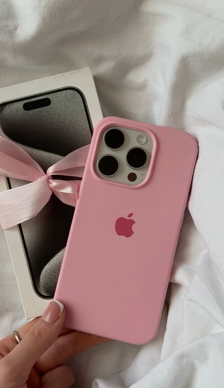 Baby Pink Apple Logo Silicone Case 🩷