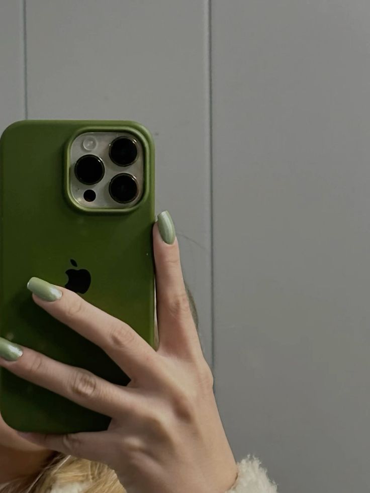 Olive Green Apple Logo Silicone Case💚