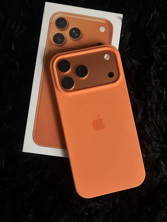 Cosmic Orange Apple Logo Silicone Case 🧡