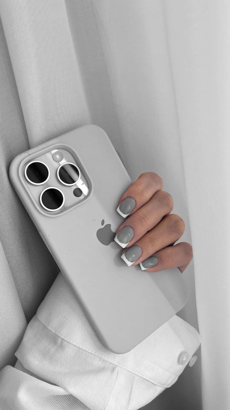 Natural Titanium Apple Logo Silicone Case 🩶